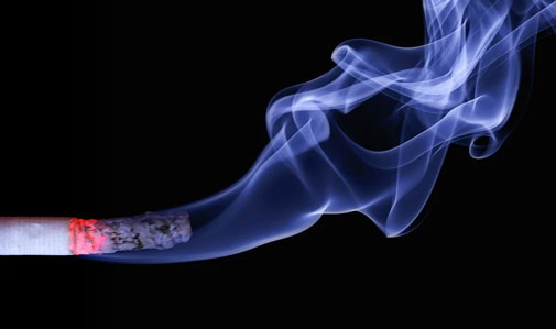 22年中国人群随访揭示：吸烟可使胃癌死亡风险翻倍，长期吃大蒜可起到预防作用