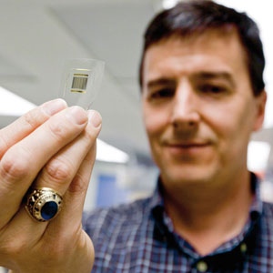 John Rogers，美国伊利诺伊大学教授，技术发明家。