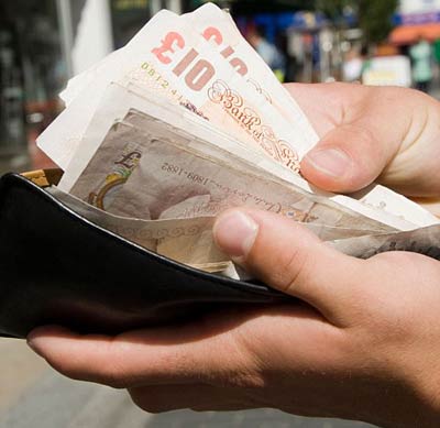 JPSP：美研究称男女比例失调让男人更大方