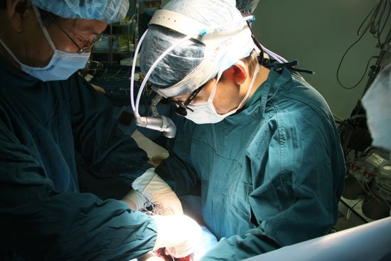 心脏不停跳心内直视手术创“五个率先”