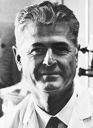 奥利弗·豪·洛瑞