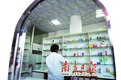 取消人事编制，仅仅是深圳公立医院改革的其中一步，其他相关制度机制的调整和创新更为关键。