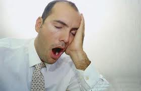 睡眠不足的人吃得更多，容易发胖