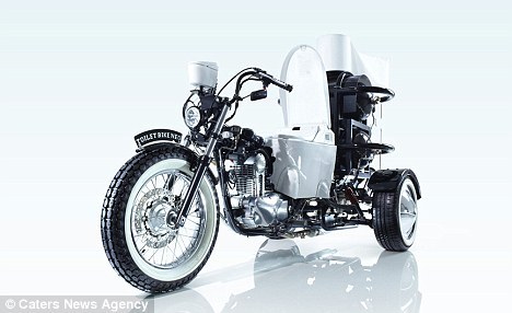 这辆“烧”粪便的摩托车采用3轮设计，从Toto位于北九州的总部出发，将于11月2日抵达东京，目前的行驶距离已达到600英里